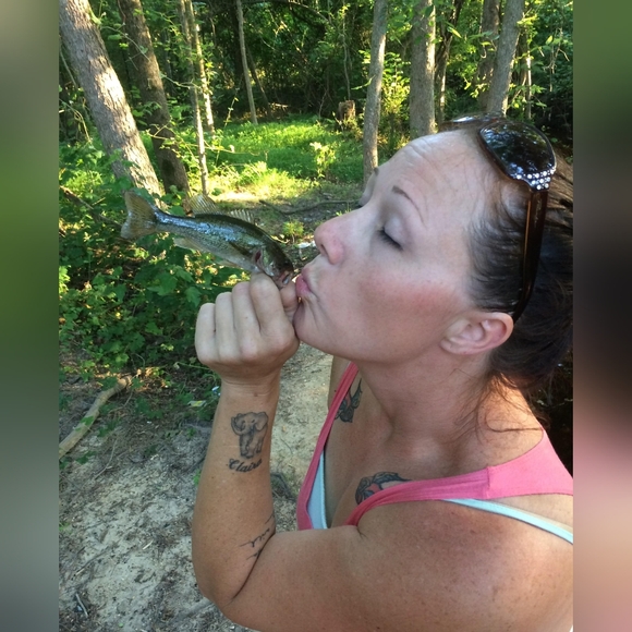 NoN-Essential🥰Necessities! ALL those things a woman thinks she needs... - Picture 5 of 8